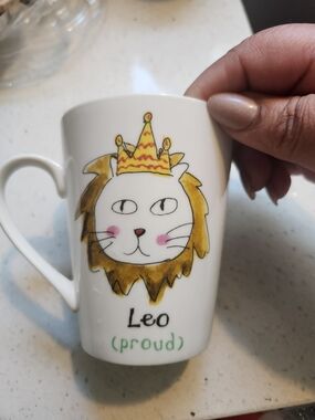 Leo (proud) Ceramic Mug with Crowned Lion Illustration